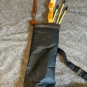 Party City Black Archery Quiver